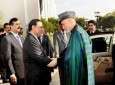 Afghanistan: Karzaï au Pakistan pour des pourparlers