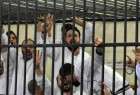 حکم اعدام برای رهبر اخوان المسلمین مصر و ۶۸۳ تن از مخالفان