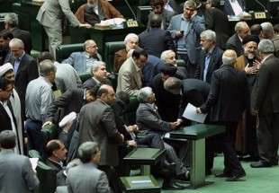 New Iran minister wins confidence vote