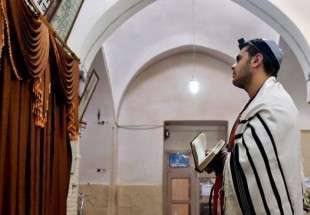 Jews from across Iran gather in Yazd