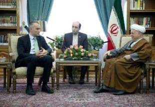 هشدار رییس مجمع تشخیص مصلحت نظام نسبت به استفاده از اختلافات قومی و مذهبی براي ايجاد ناامني
