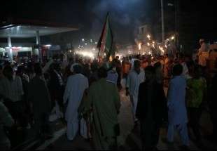 راهپیمایی مردم پاکستان دراعتراض به حملات تروریستی به حسینیه‌های شیعیان