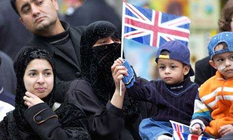 تأکید سیاستمداران انگليسي بر رعايت حقوق مسلمانان