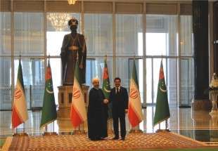 ملاقات رؤسای جمهور ایران و ترکمنستان