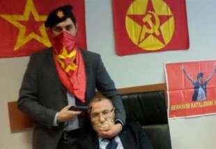 Istanbul prosecutor taken hostage