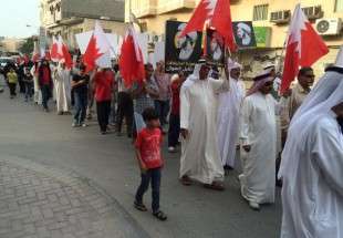 راهپیمایی مردم بحرین در اعتراض یه سیاستهای آل خلیفه