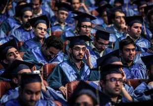 Foreign students from 123 countries study in Iran: Minister