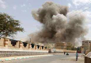 بمباران یمن ادامه دارد / تشدید درگیری های مرزی و انهدام تانک های عربستان