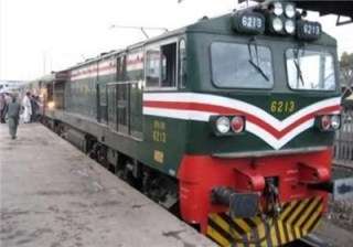 أول قطار تجاري بین ایران وباکستان یصل مدینة زاهدان