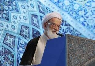 خطيب جمعة طهران يحذر الدول الاقليمية الداعمة للارهابيين