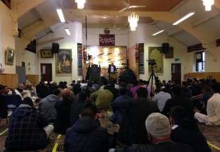 افطار وحدت در مسجد شیعیان شهر برادفورد انگلیس