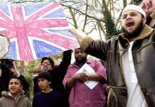 خشم مسلمانان انگلیس از طرح جدید دولت علیه مسلمانان