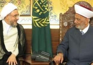 Lebanon grand Mufti receives Ayatollah Araki