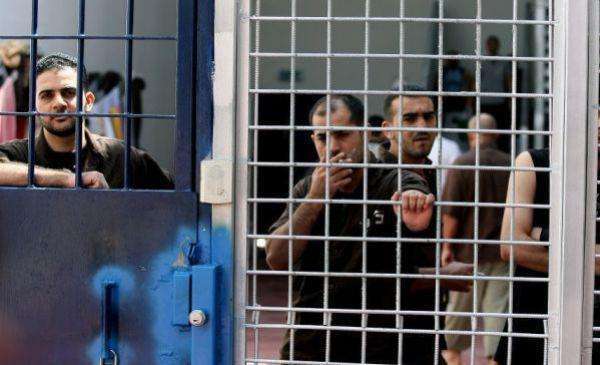 اعتصاب غذای پنج فلسطینی در زندان‌های رژیم صهیونیستی