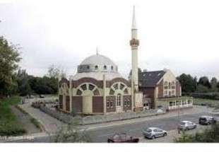 مجهول يحاول إحراق مسجد في ألمانيا