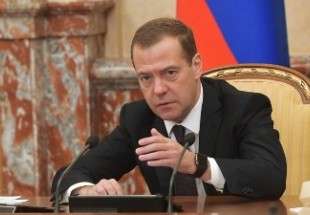 رئيس وزراء روسيا : اسقاط الطائرة الروسية جاء للدفاع عن "داعش"