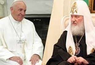 لقاء تاريخي بين بابا الفاتيكان وبطريرك موسكو