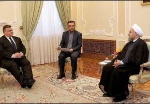 روحاني يؤكد على ضرورة مواجهة الدول الداعمة للارهاب
