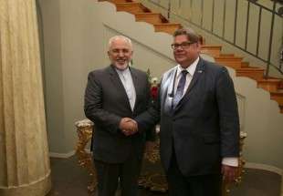 دیدار ظریف با رئیس جمهور سابق و وزیر امور خارجه فنلاند
