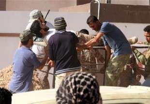 دهها کشته و زخمی در انفجار انبار مهمات لیبی