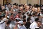 ادامه تجمع معترضان بحرینی مقابل منزل آیت‌الله عیسی قاسم