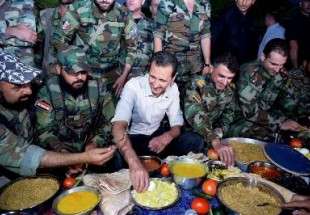 الرئيس الأسد يتناول افطاره مع الجنود في الغوطة الشرقية
