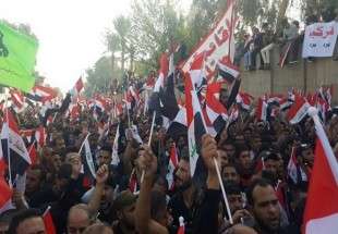تظاهرات صدها عراقی در مقابل سفارت ترکیه در بغداد/وزارت خارجه عراق: هیات اعزامی ترکیه خواسته های عراق را تأمین نکرد