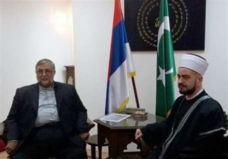 رئيس هيئة علماء صربيا: ايران "فخر الإسلام" وحاملة أعبائه