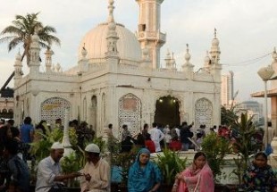 مسجد أثري في الهند يسمح بدخول النساء بعد حظر 4 أعوام
