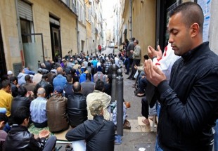 کاهش اقدامات ضد اسلامی در فرانسه