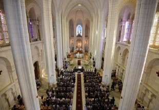 پخش اذان در کلیساهای فلسطین در اعتراض به قانون ممنوعیت اذان در قدس