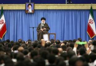 رہبر انقلاب اسلامی سے ملک بھر سے آئے ہوئے ہزاروں بسیجیوں کی ملاقات