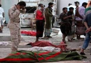 42 قتيلا وعشرات الجرحى جراء هجوم انتحاري على معسكر في عدن