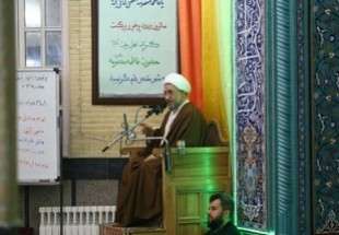 آية الله الاراكي: يدعو المحققين والمؤلفين الى تبيين دور الايرانيين في احياء الحضارة الاسلامية