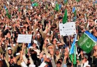 تظاهرات پاکستانی‌ها برای ابراز همدردی با مسلمانان ستمدیده جهان