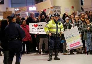 Trump’s Muslim ban outrages protesters at US airports