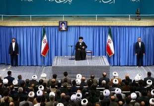 Leader lauds turnout in Islamic Revolution
