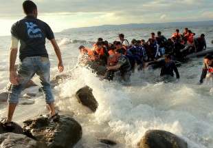 بحیرہ روم میں کشتی الٹ گئی متعدد پناہ گزین ڈوب گئے