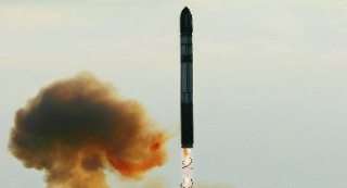 صحيفة بريطانية: صاروخ روسي جديد قادر على تحويل الأسطول البريطاني الى كومة معدن