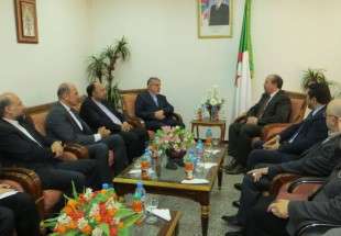 وزیر فرهنگ و ارشاد اسلامی در دیدار با وزیر اوقاف و امور دینی الجزایر بر همکاری های مشترک دینی و قرآنی تاکید کرد