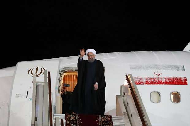 الرئیس روحانی یغادر موسكو عائدا الي طهران