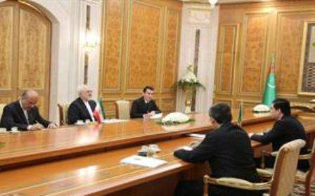 ظريف يلتقي الرئيس التركمنستاني
