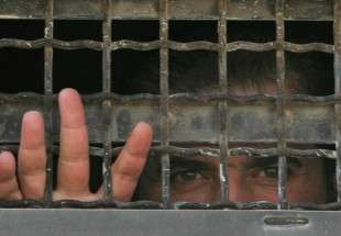 Palestinians go on mass hunger strike to back prisoners