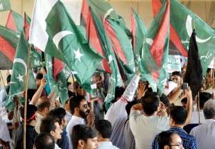 پاکستان میں تکفیری دہشتگردوں کو معافی دینے کے خلاف احتجاجی مظاہرہ