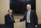 Velayati confers with German deputy FM (Photo)  <img src="/images/picture_icon.png" width="13" height="13" border="0" align="top">