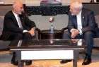 ظريف يلتقي الرئيس الافغاني