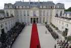 Hollande passe le pouvoir au nouveau président français
