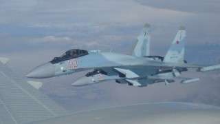 "البنتاغون" : مقاتلة روسية اعترضت طائرة أمريكية في أجواء سوريا