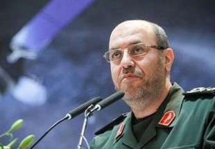 وزير الدفاع الايراني يذكّر السعودية بمصير صدام