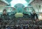 مئات الآف الزوار يشاركون في مراسم إحياء الذكرى الـ 28 لرحيل الإمام الخميني (رض)